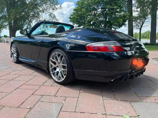 Porsche 911 2000