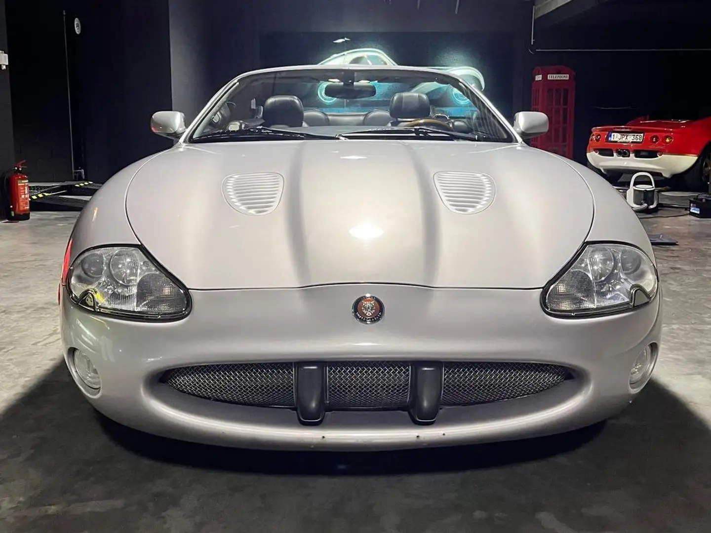 Jaguar XKR 4.0i V8 32v S/C Plateado - 1