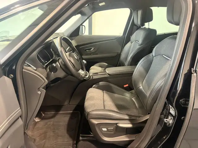 Renault Scenic view 8