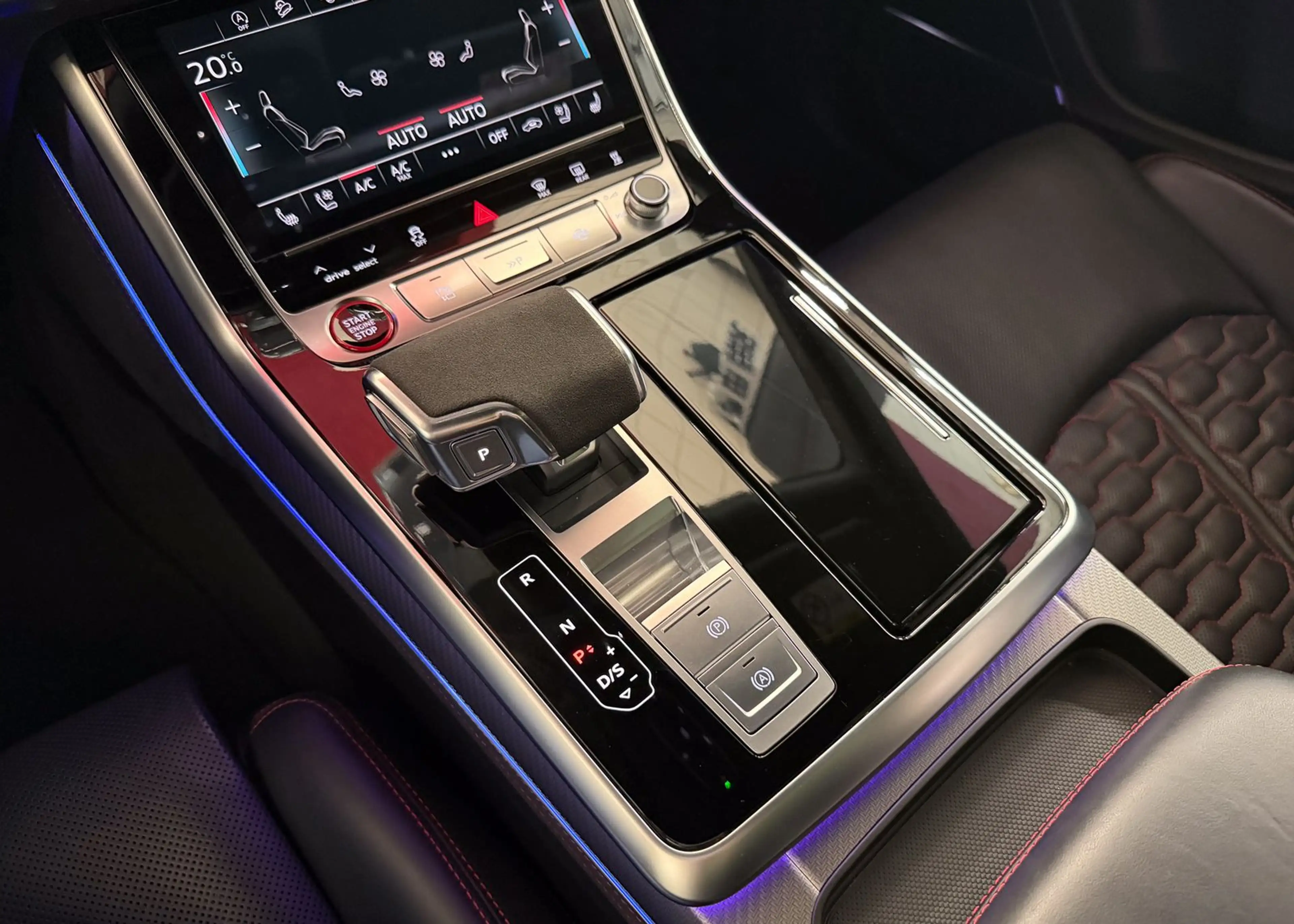 Audi RS Q8 MWST AHK ACC HUD B&O PANO AUDI-GARANTIE — photo 28