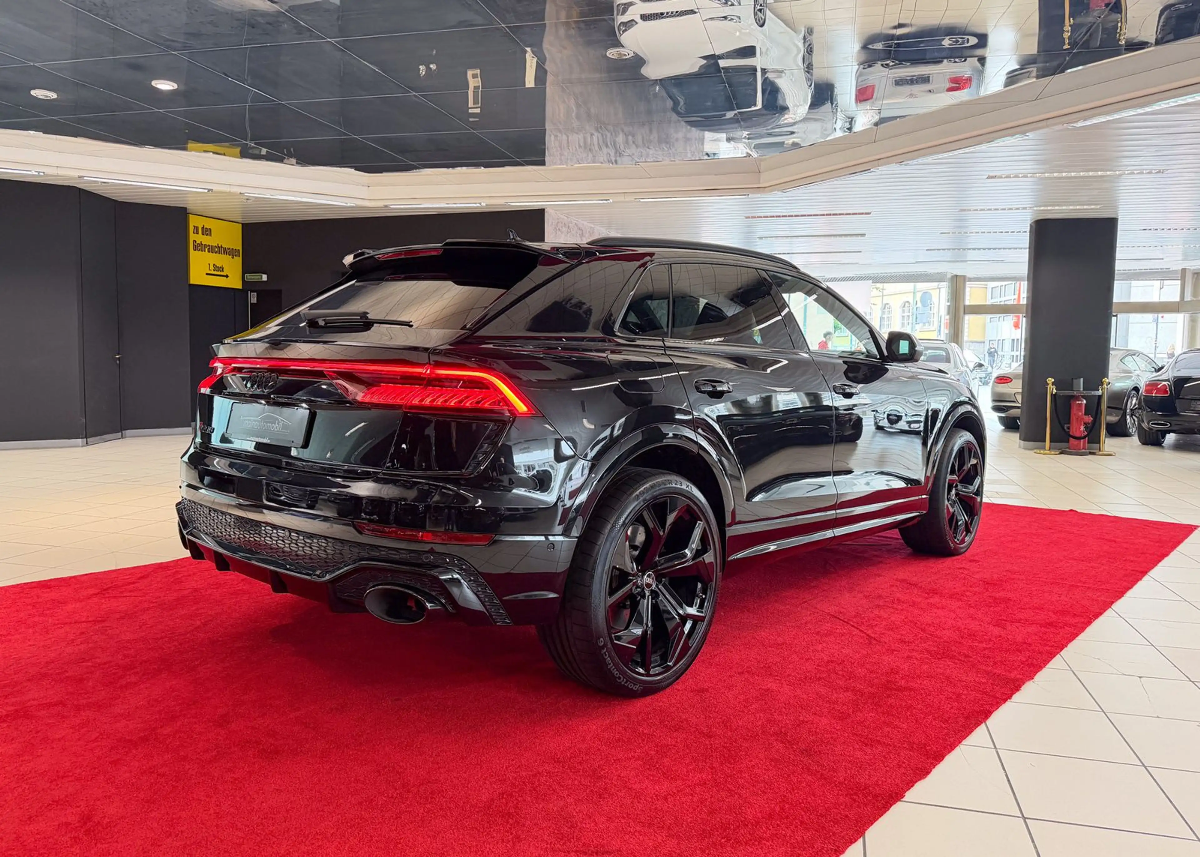 Audi RS Q8 MWST AHK ACC HUD B&O PANO AUDI-GARANTIE — photo 9