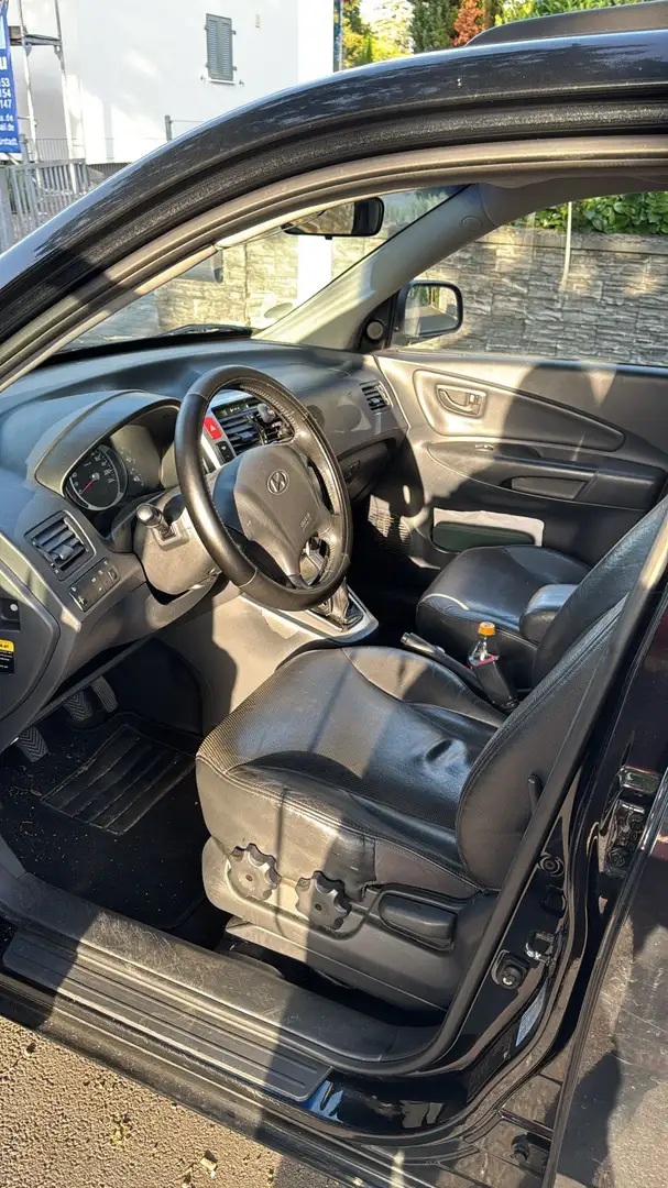 Hyundai TUCSON 2.0 2WD FIFA World Cup TÜV NEU bis 2027 - 1