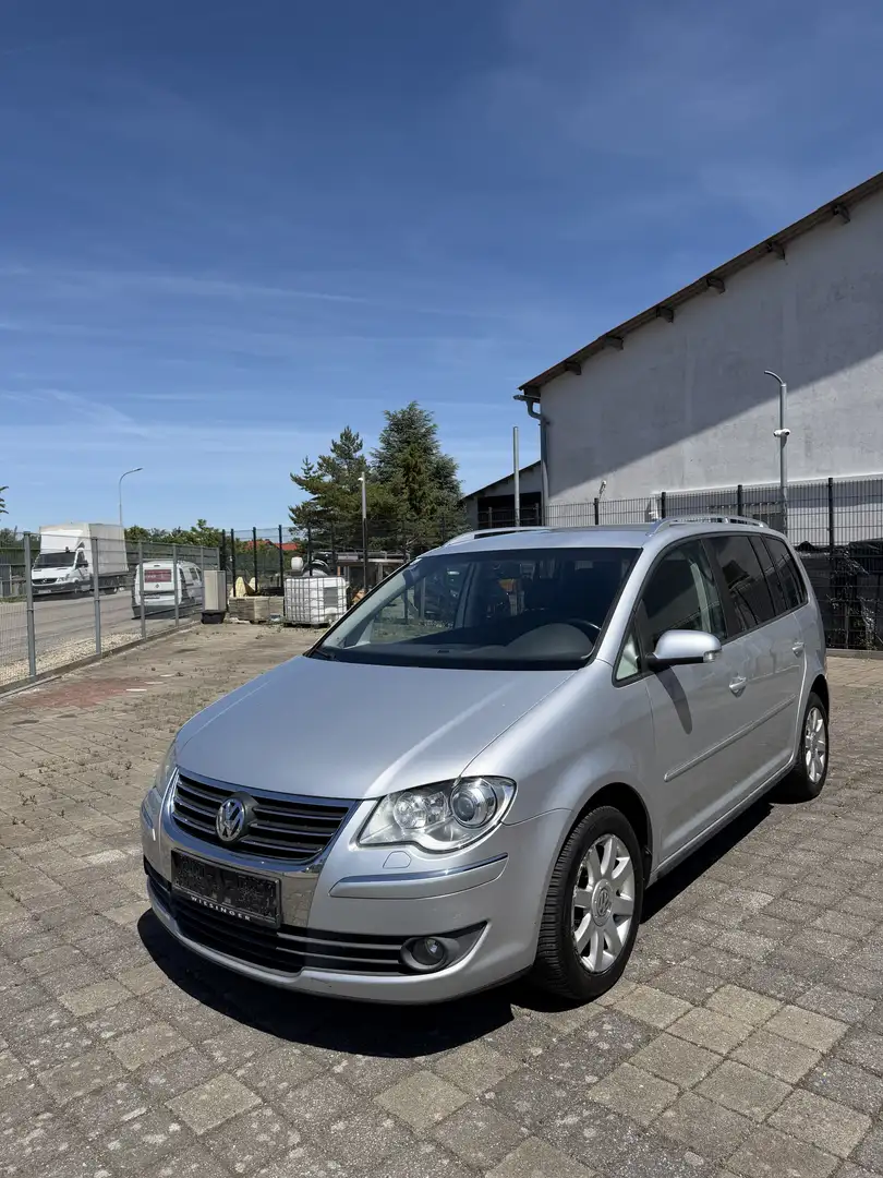 Volkswagen Touran Highline 2,0 TDI DPF DSG *SERVICEHEFT ** - 2