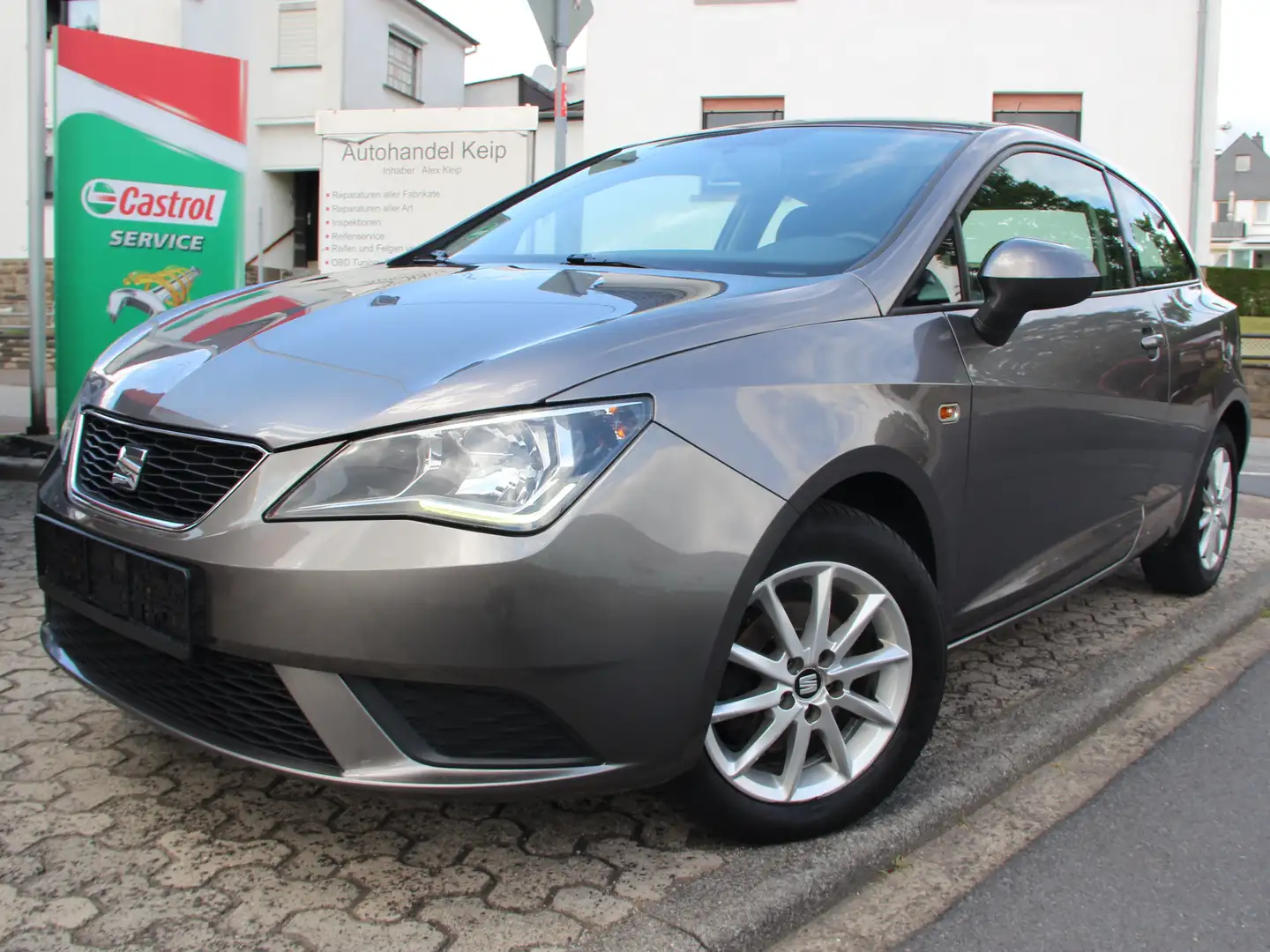 SEAT Ibiza Style Gri - 2