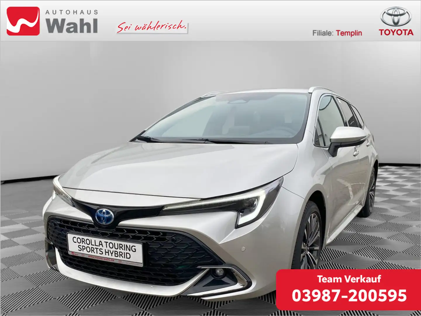 Toyota Corolla Touring Sports 2.0 Hybrid Team D Silber - 1