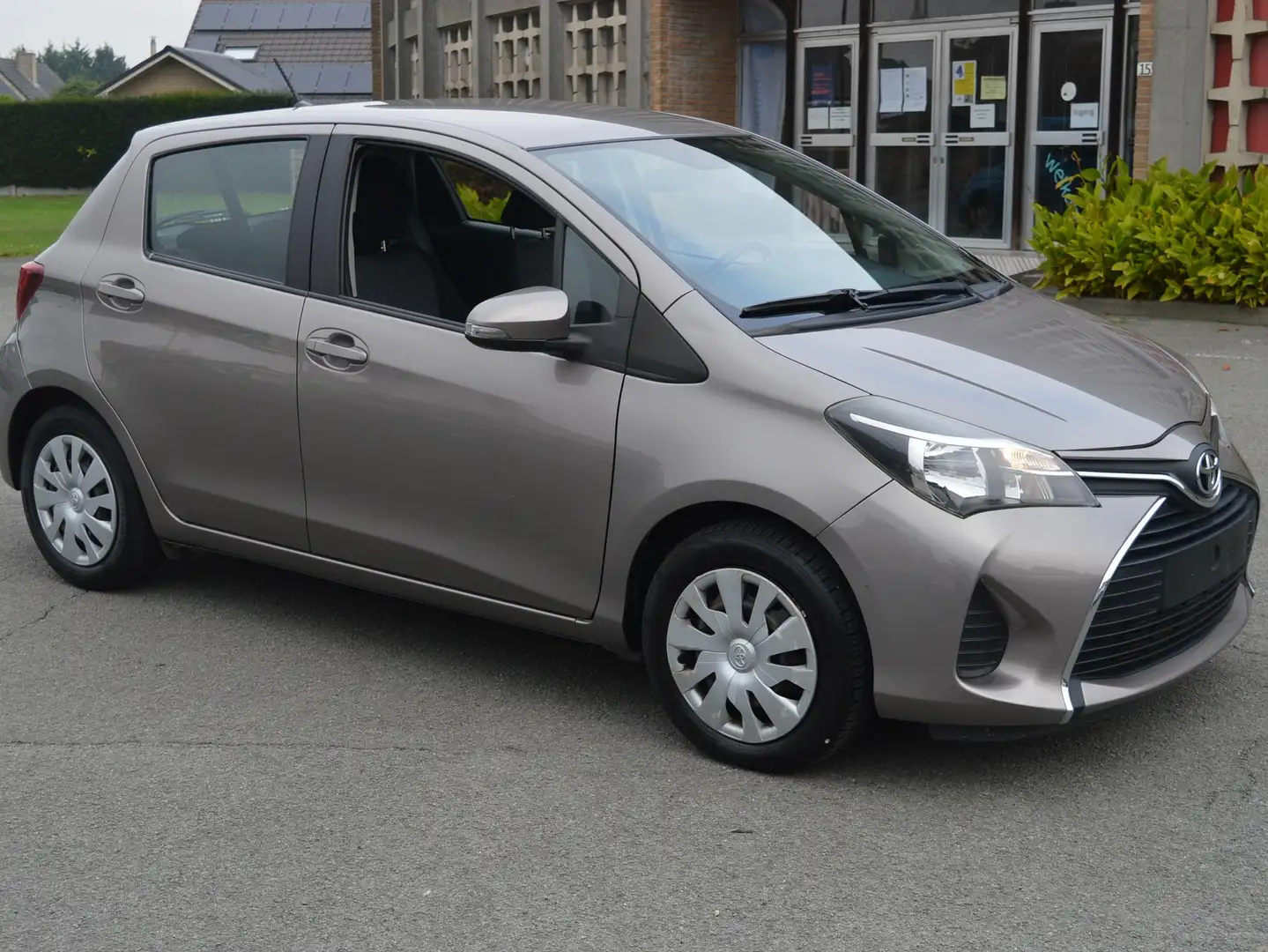 Toyota Yaris Yaris 1.33 VVT-i Multidrive S Comfort AUTOMAAT!!! Bronze - 2