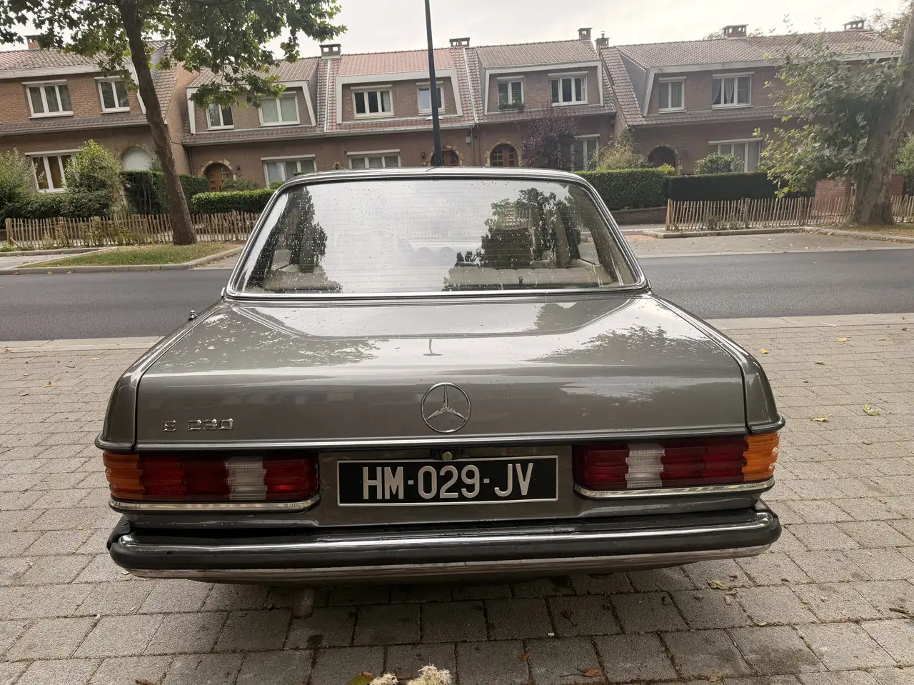 Mercedes-Benz 230, foto 4