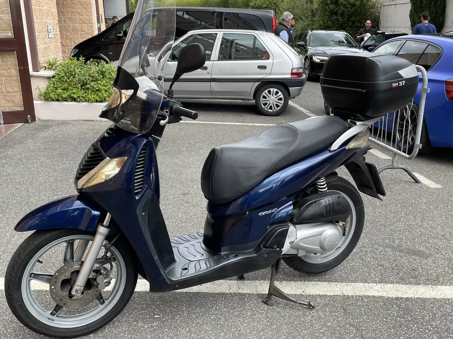 Honda SH 150i - 1