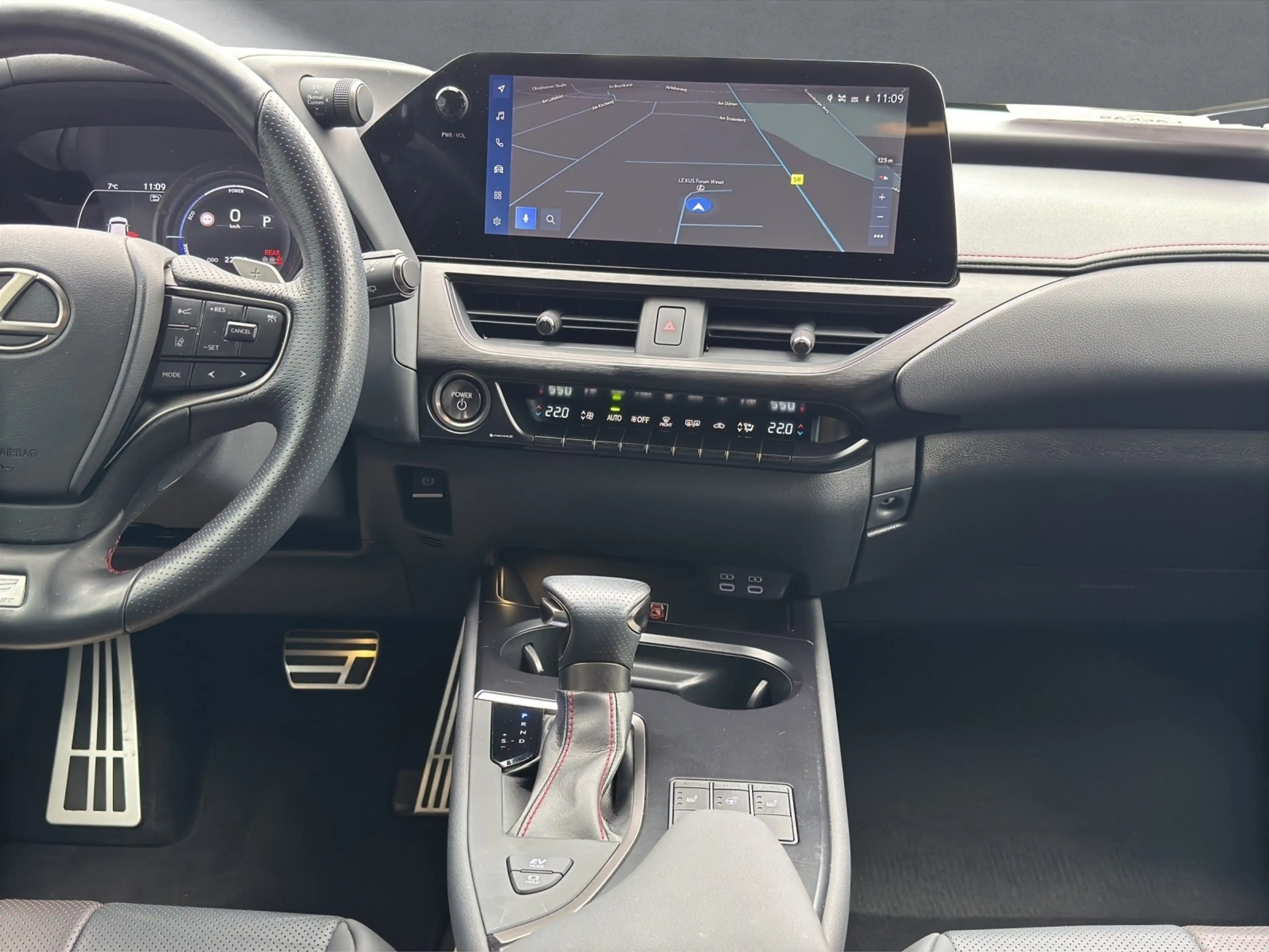 Lexus UX 250h 250h*F-SPORT*AHK*HUD*CARPLAY* 15J-GARANTIE* — photo 13