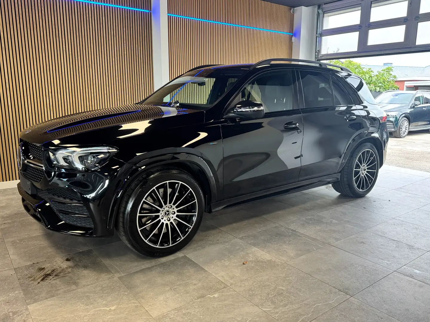 Mercedes-Benz GLE 350 GLE 350 de 4Matic 9G-TRONIC AMG Line Noir - 1