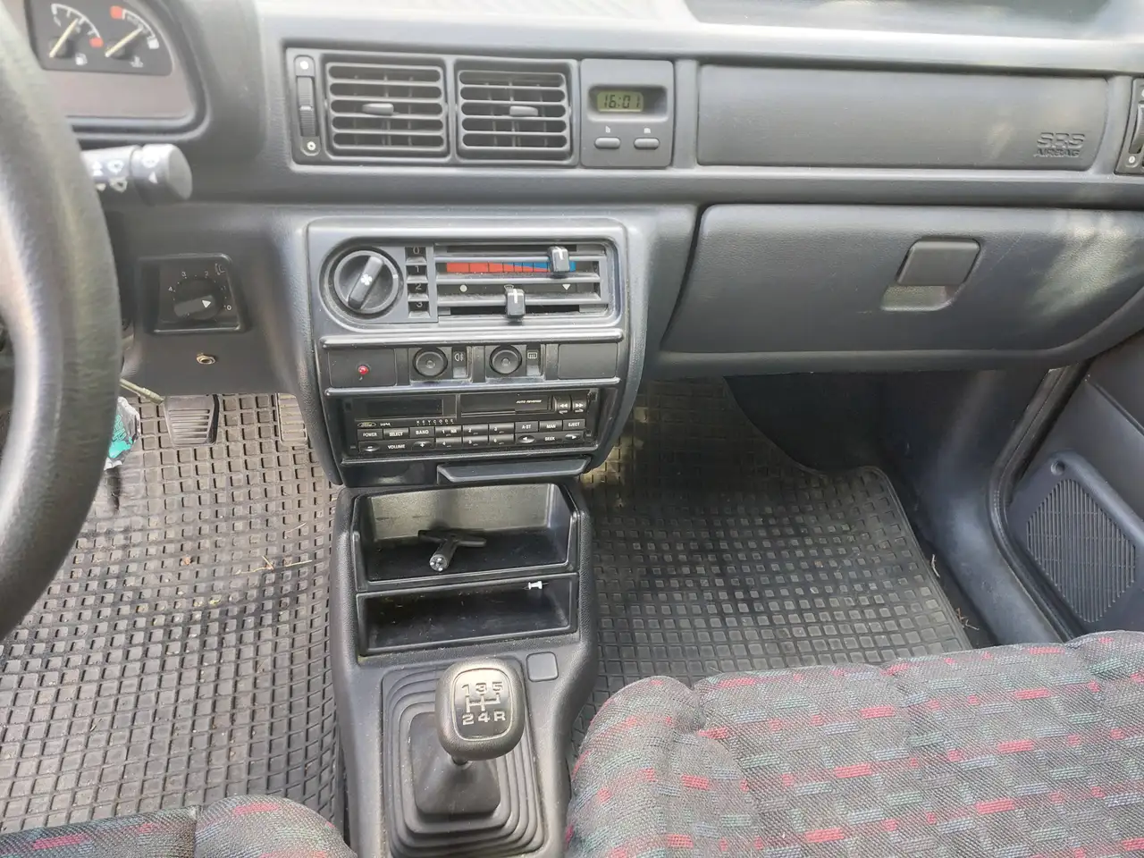 Ford Fiesta Chianti Servo Alufelgen 2xAirbag 1.Hand Garage!, foto 8