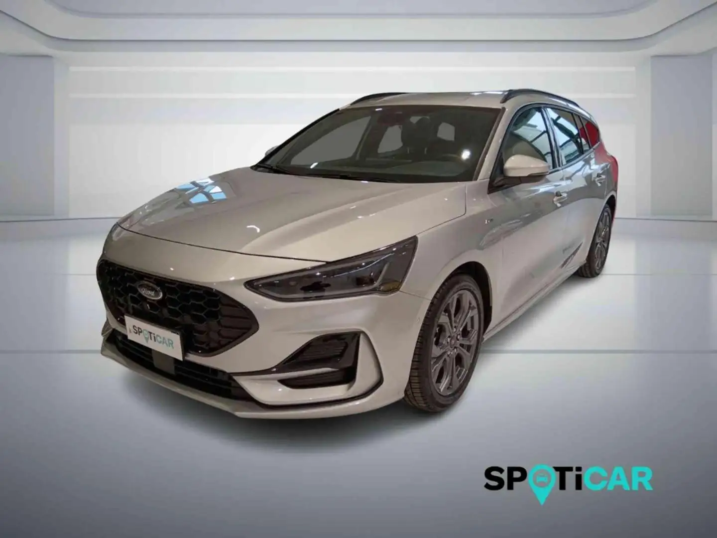 Ford Focus 1.0 EcoBoost Hybrid 125 CV SW ST-Line Argento - 1