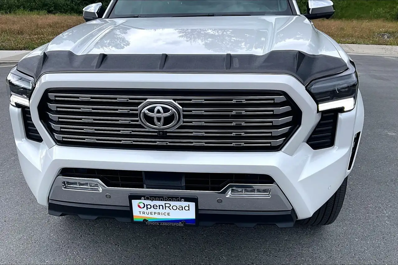 Toyota Tacoma photo Toyota Tacoma
