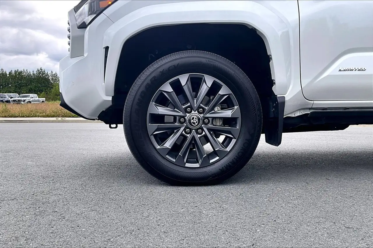 Toyota Tacoma photo Toyota Tacoma