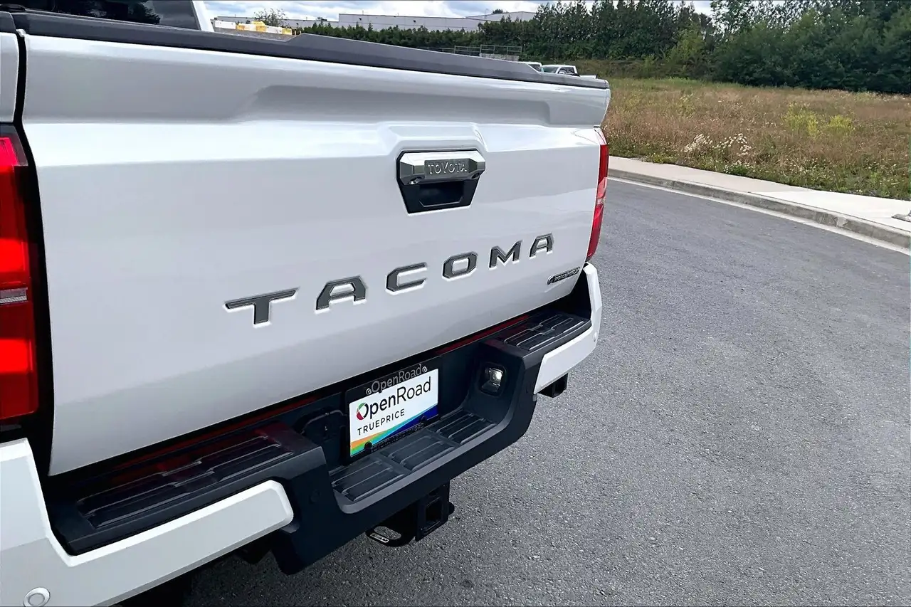 Toyota Tacoma photo Toyota Tacoma