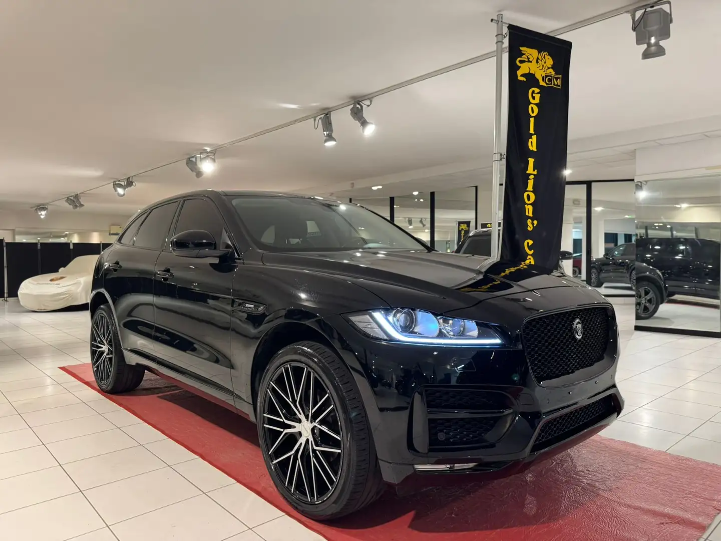 Jaguar F-Pace 2.0d AWD 180cv auto TETTO PANORAMICO*VETRI PRIVACY Zwart - 1