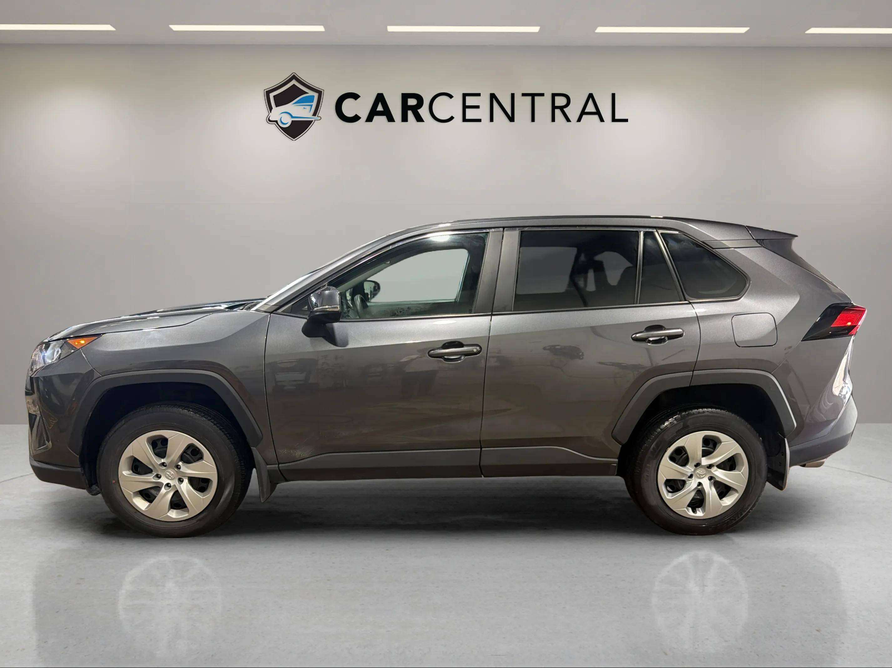 2022 Toyota RAV4 LE AWD | 1 OWNER | CARPLAY| HEATED SEATS | — снимка 1