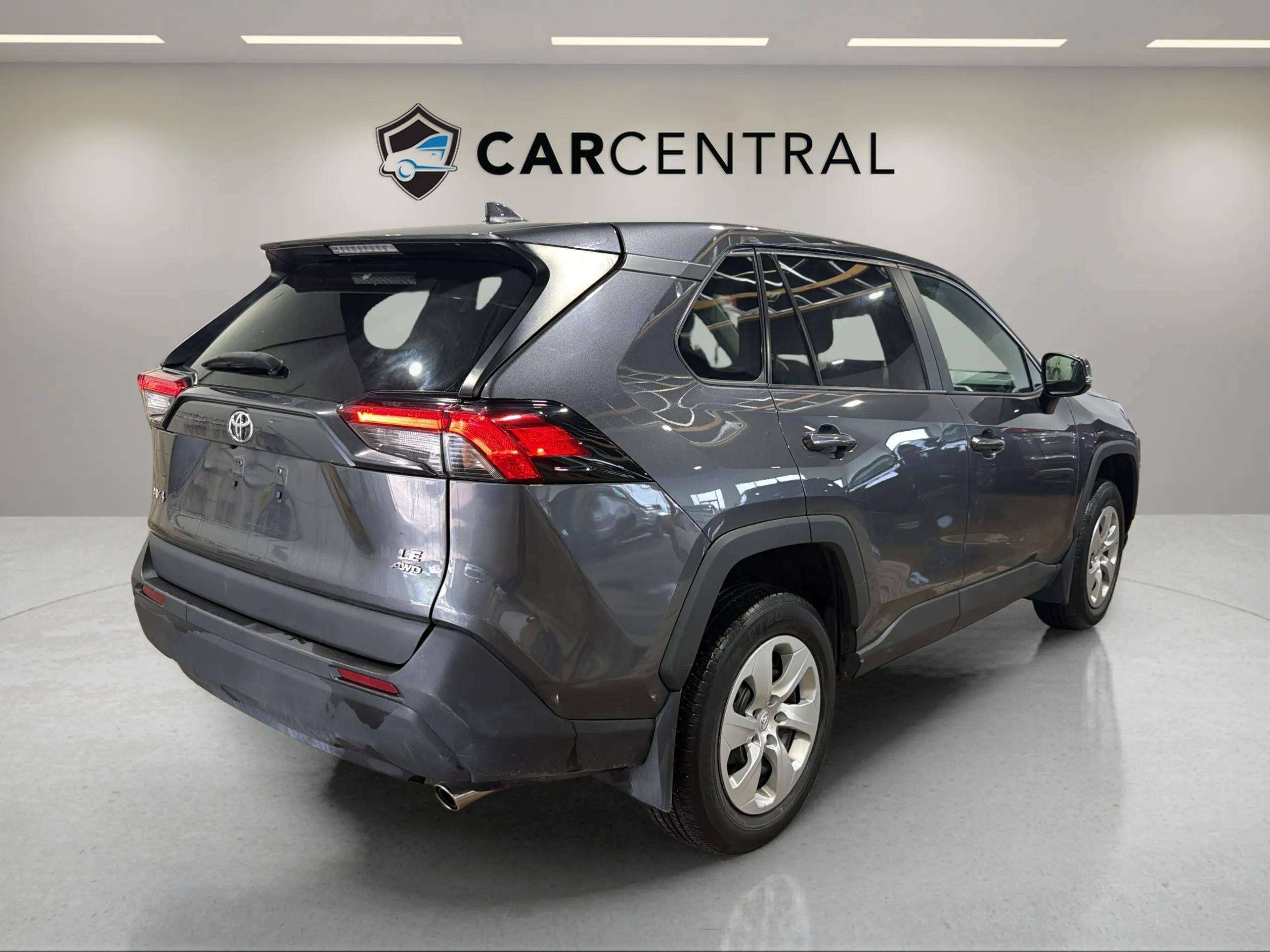 2022 Toyota RAV4 LE AWD | 1 OWNER | CARPLAY| HEATED SEATS | — снимка 1