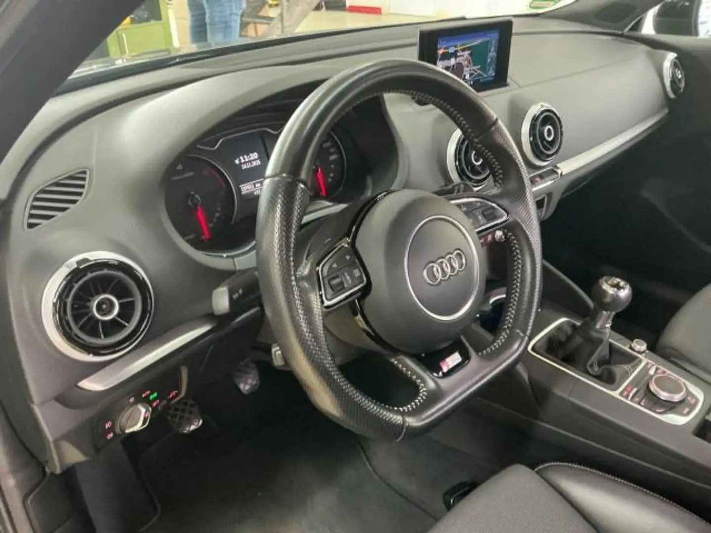 Audi A3 Sportback 2.0TDI S Line Edition 110kW Gris - 2