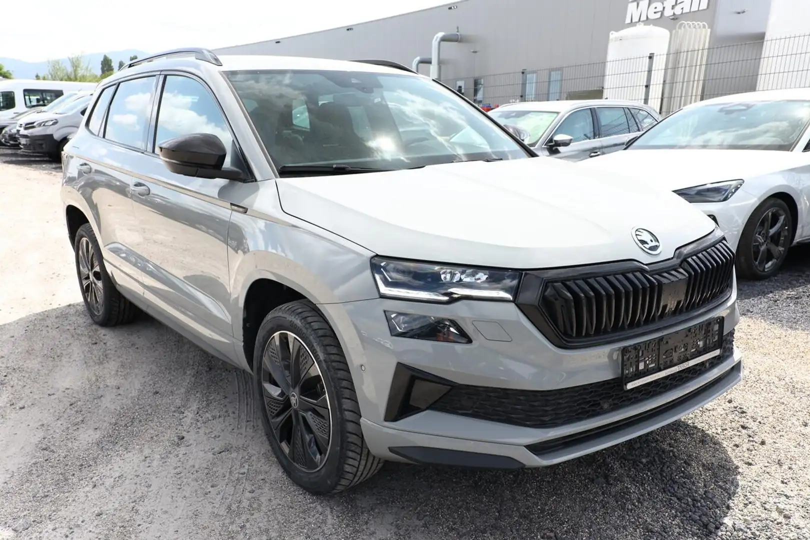 Skoda Karoq Sportline DSG Sportl Matrix Nav 360 Canton ACC ... Grau - 2