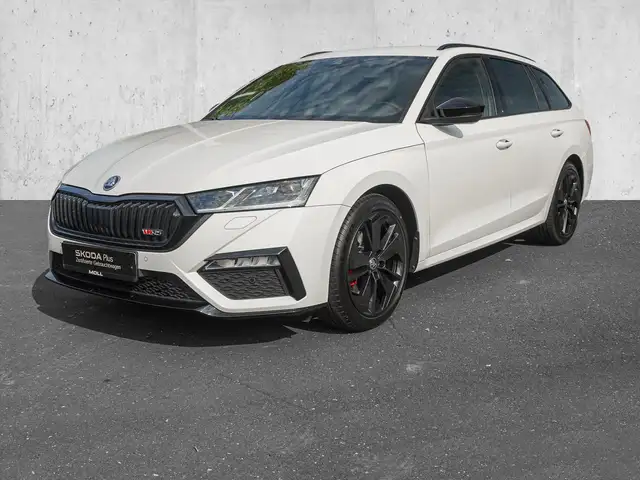 Skoda Octavia view 2