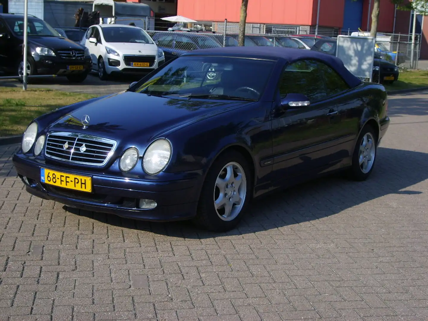 Mercedes-Benz CLK 200 Cabrio Elegance Automaat Bijtellingvriendelijk Blauw - 1