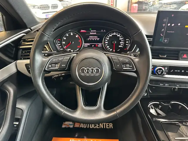 Audi A4 Avant view 7