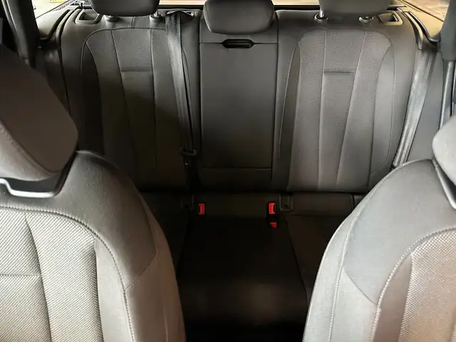 Audi A4 Avant view 12