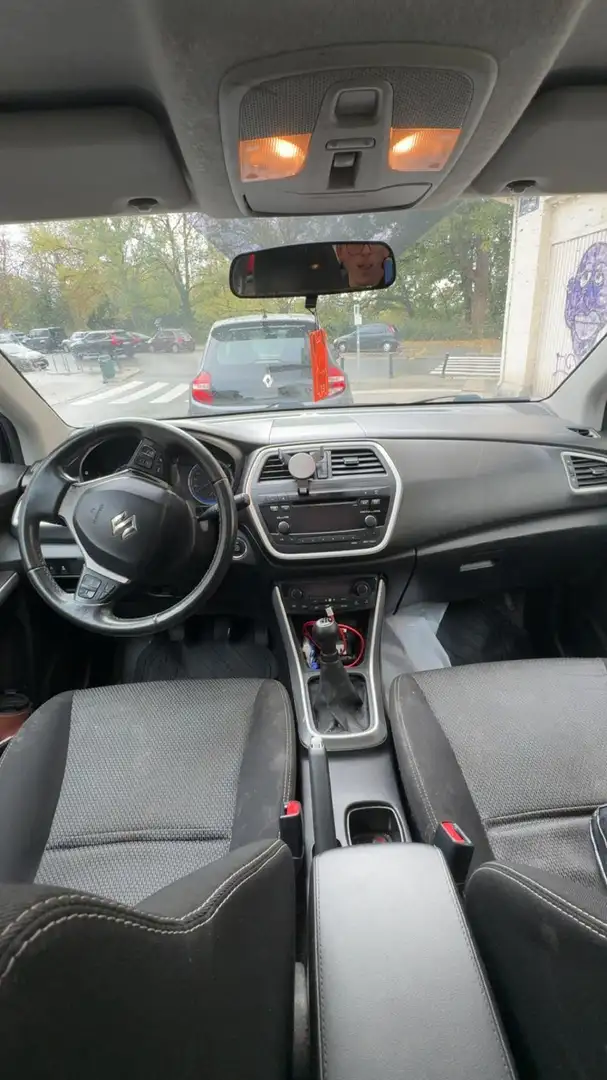 Suzuki S-Cross - 1