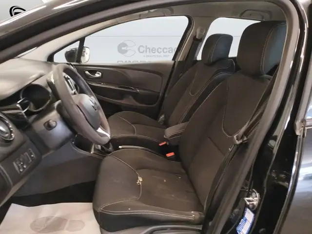 Renault Clio view 6