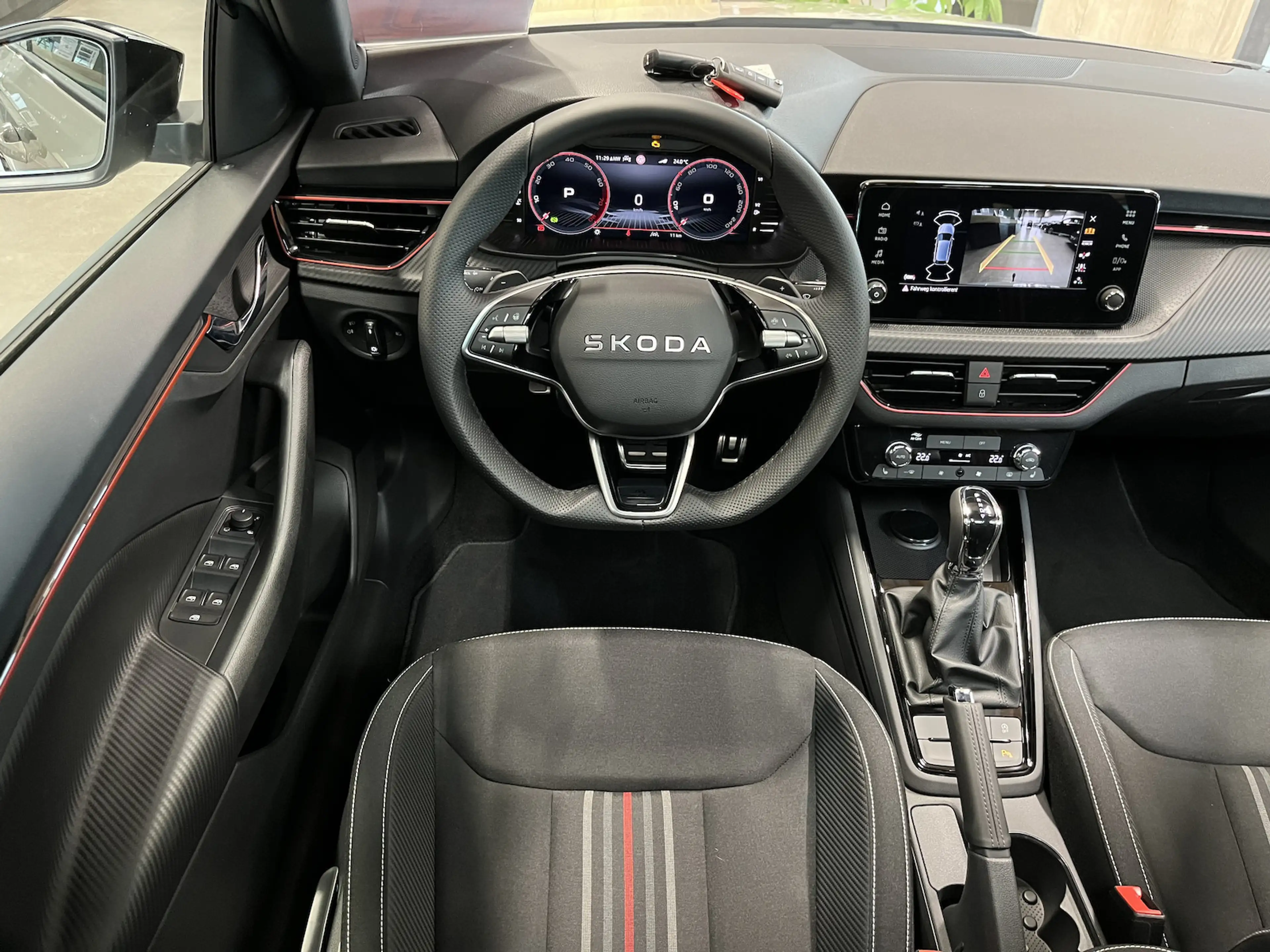 Skoda Scala Monte Carlo 1.5 TSI DSG AHK 18´ Kamera — photo 5