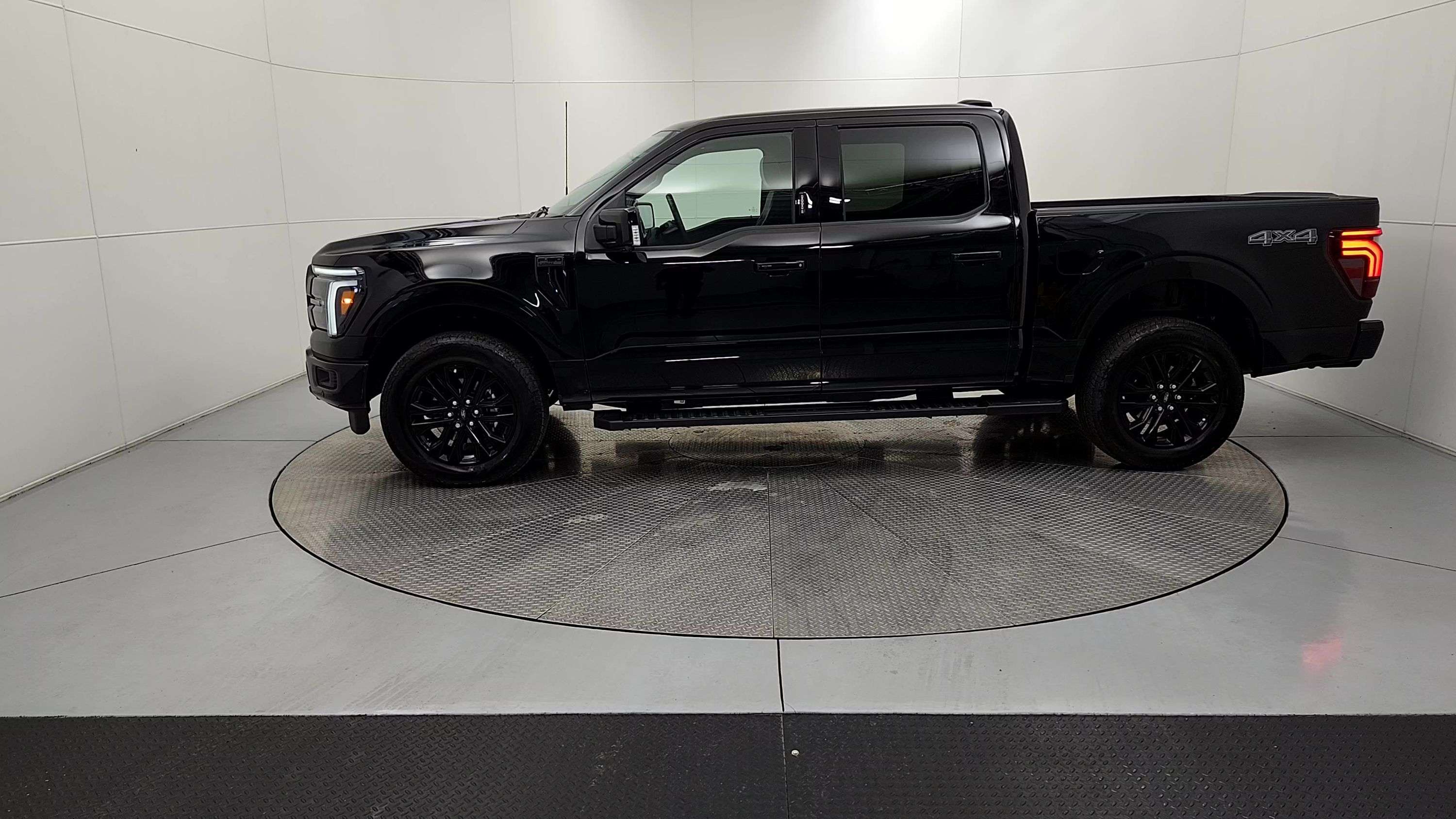 2026 Ford F-150 LARIAT — снимка 1