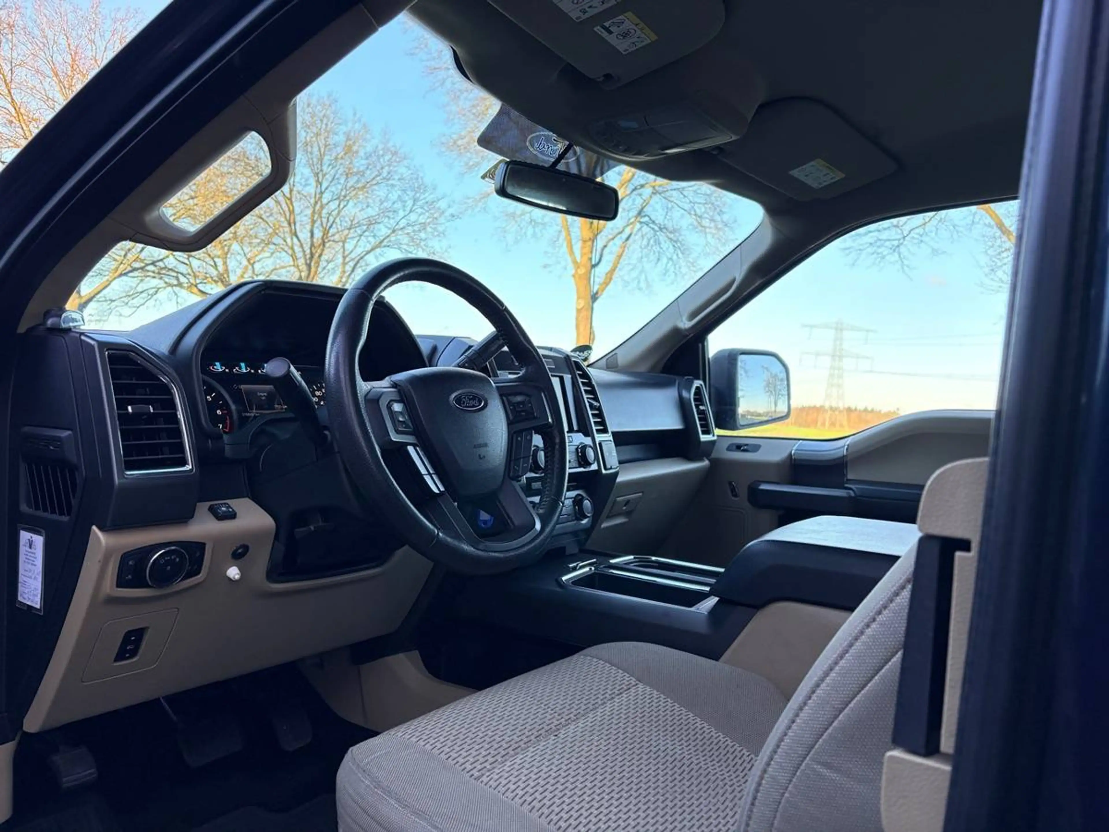 Ford F 150 5.0 V8 SuperCab Aut., Navi, Cruise, ECC, Haak, 20" — photo 9