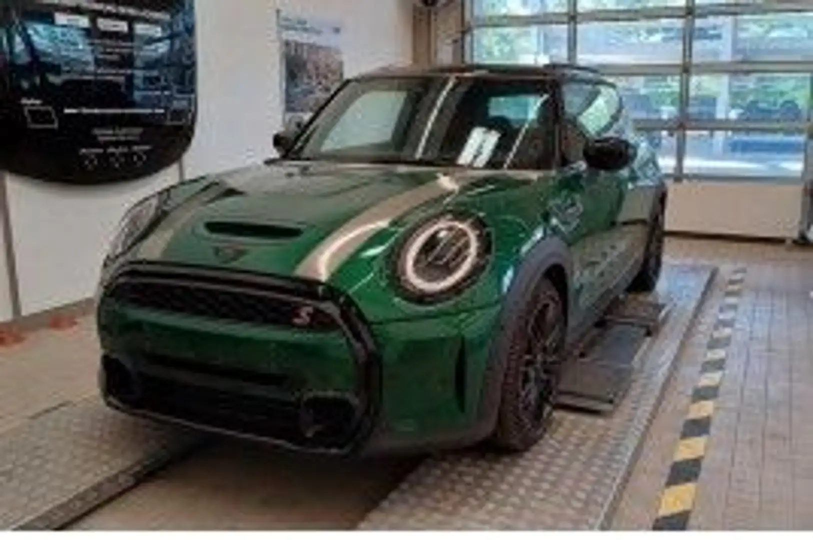 MINI Cooper S CooperS/Aut/Navi/LEDer/Kamer/P+DrivAs/KomfortZg Grün - 1