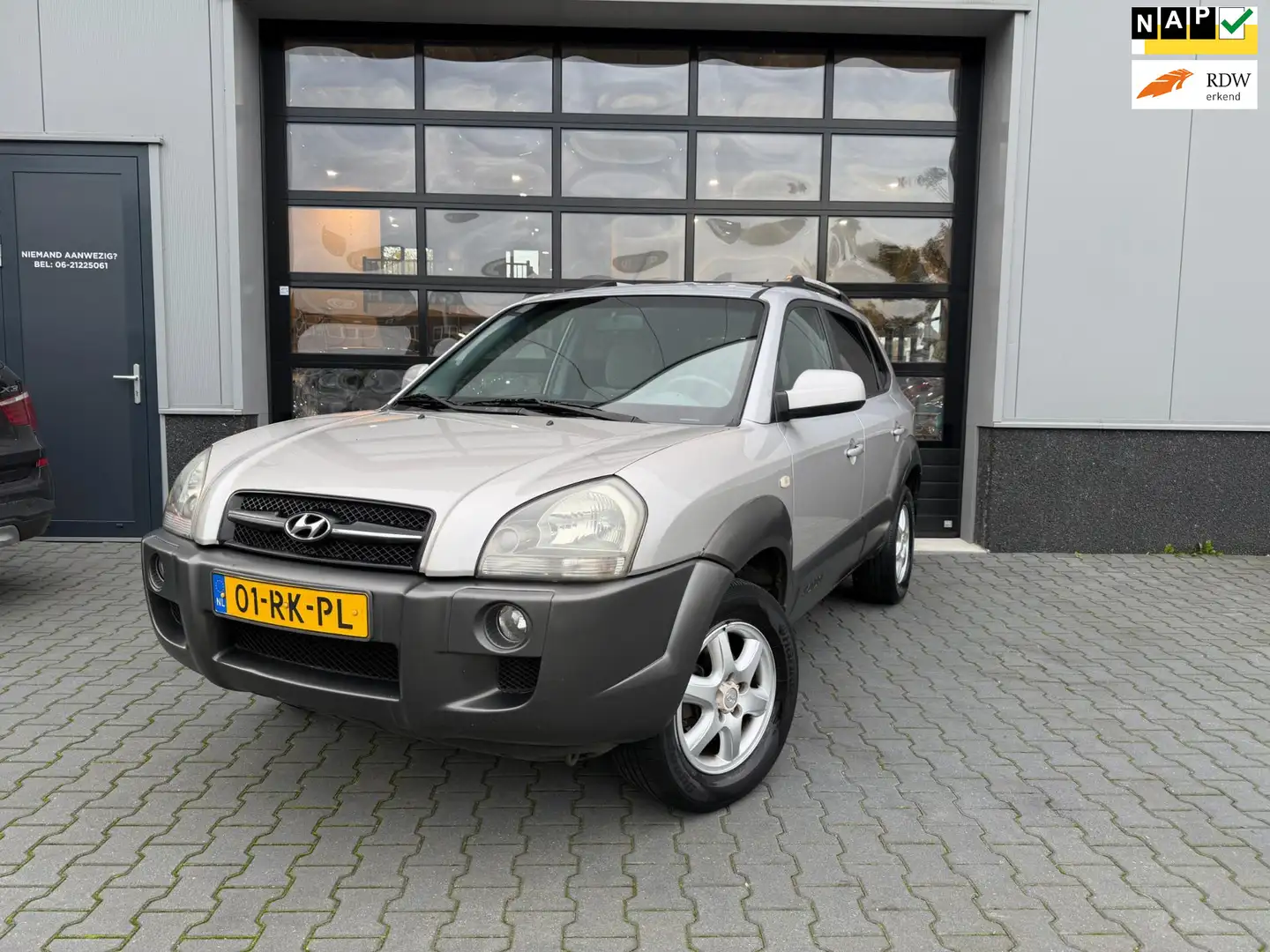 Hyundai TUCSON 2.0i Dynamic 1 STE EIGENAAR!! Distributieriem verv Gris - 1