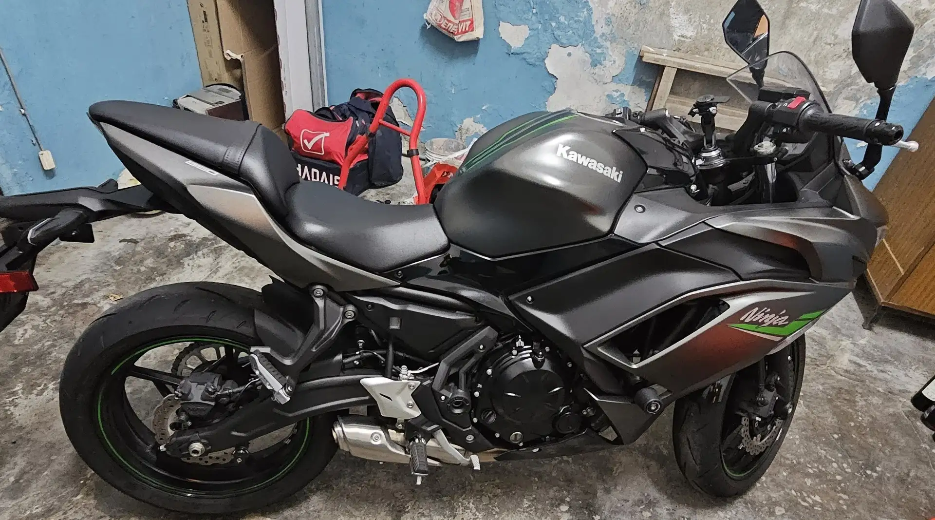Kawasaki Ninja 650 Nero - 1