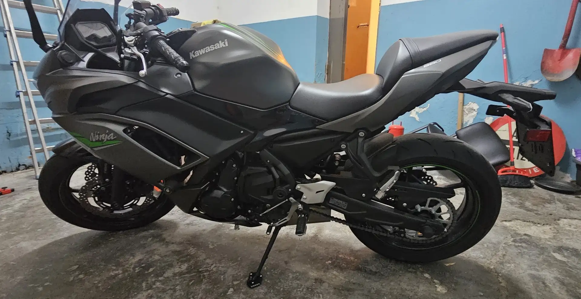 Kawasaki Ninja 650 Nero - 2