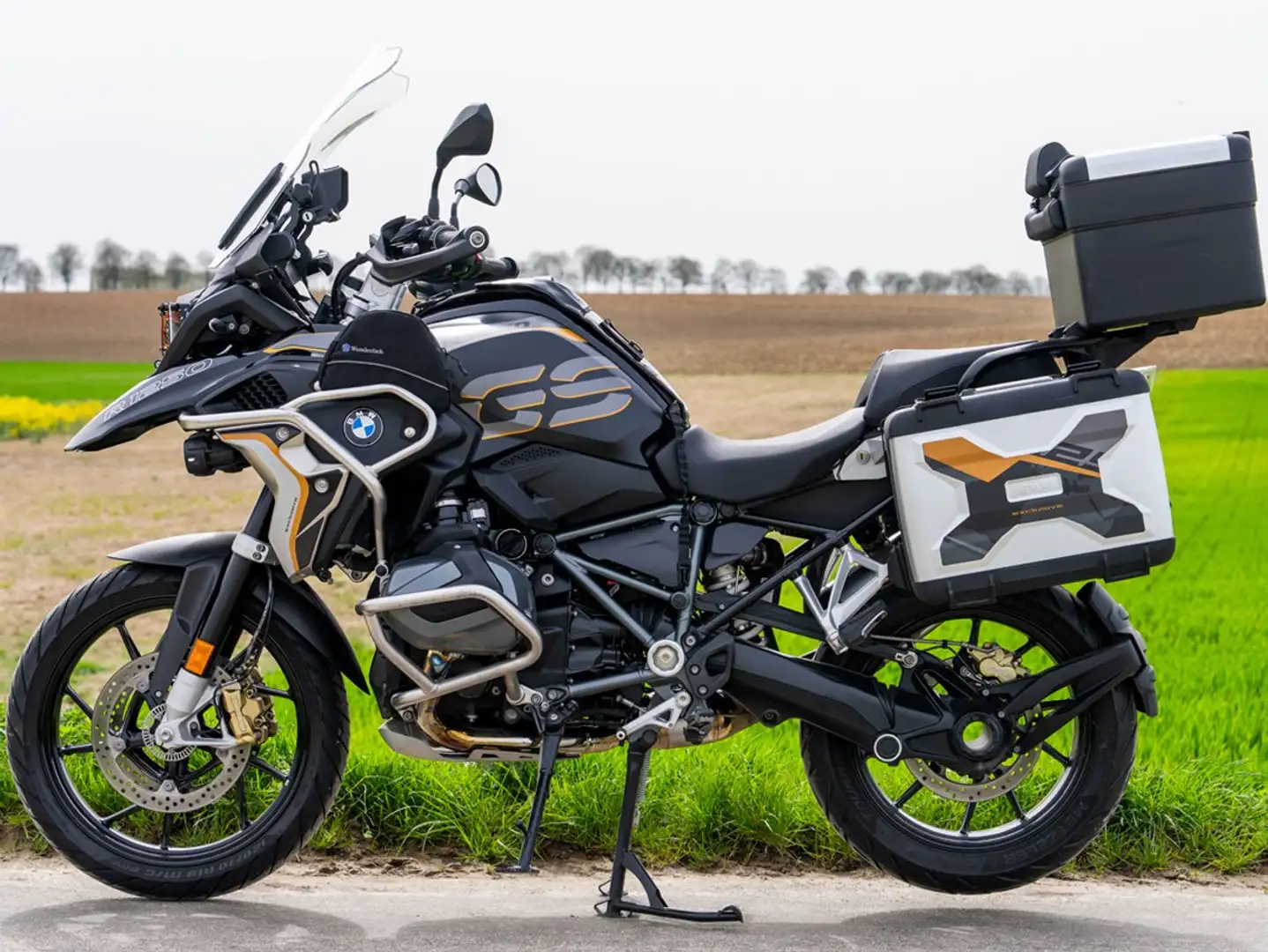 BMW R 1250 GS Exclusive crna - 2