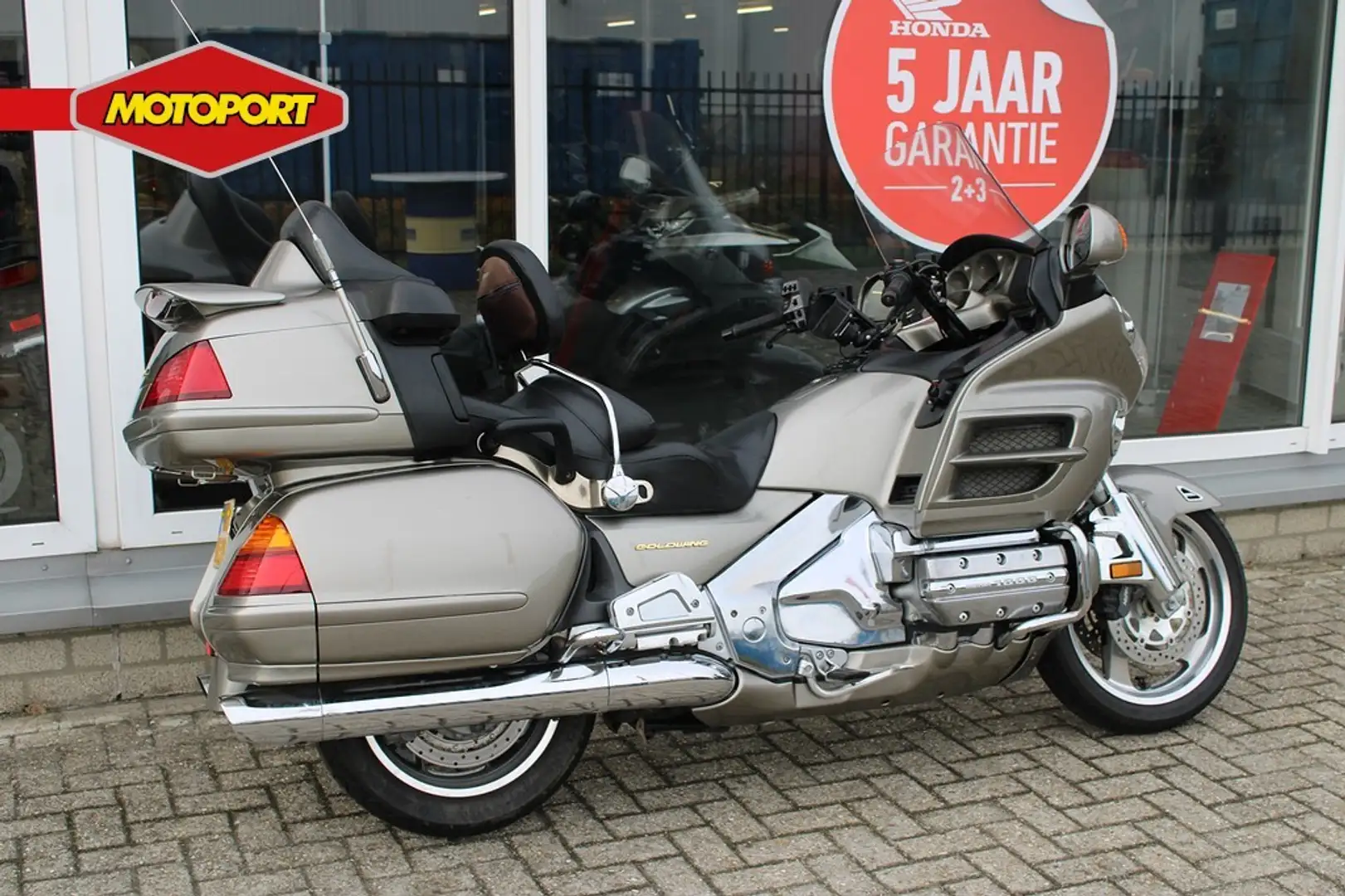 Honda GL 1800 Goldwing Zwart - 2
