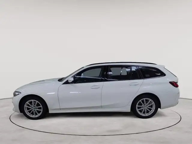 BMW 3 Series view 6