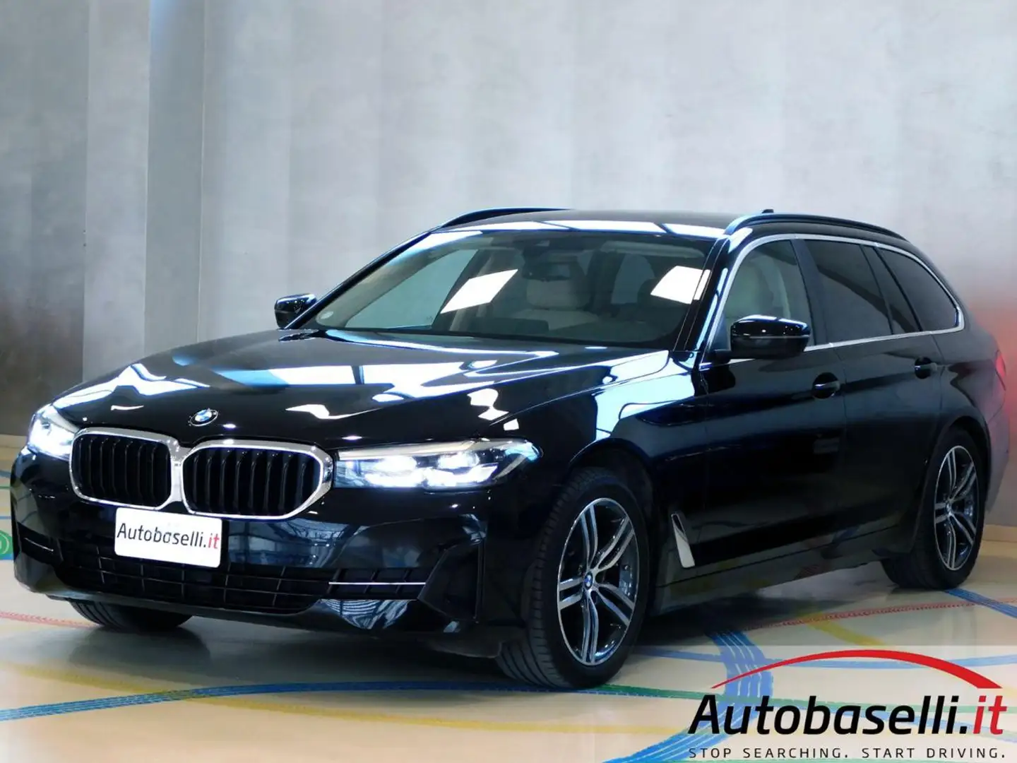 BMW 520 D 48V XDRIVE TOURING IBRIDA RESTYLING 190cv Schwarz - 2