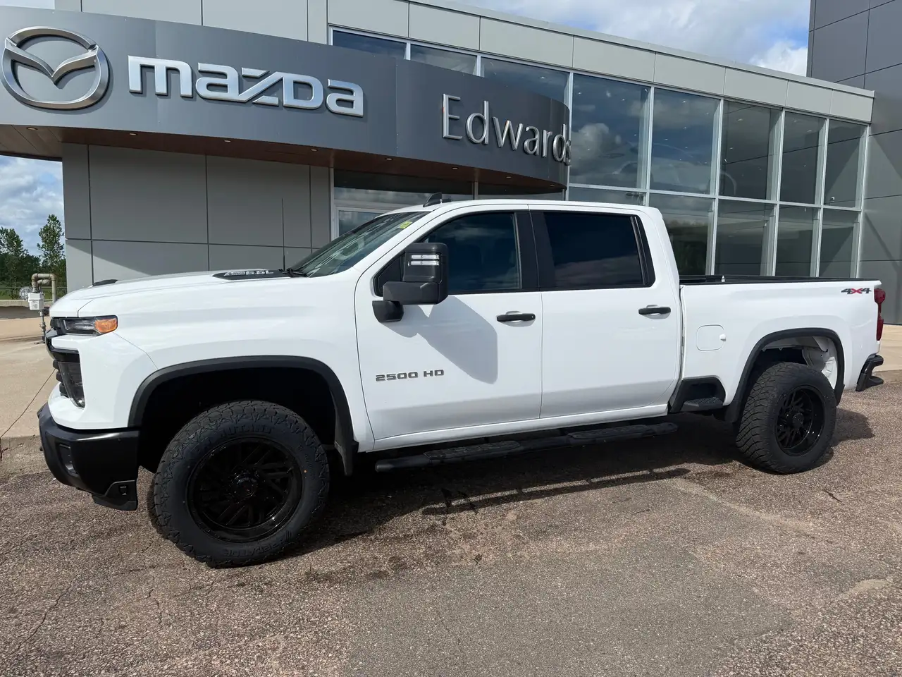 Chevrolet Silverado 2500 снимка Chevrolet Silverado 2500