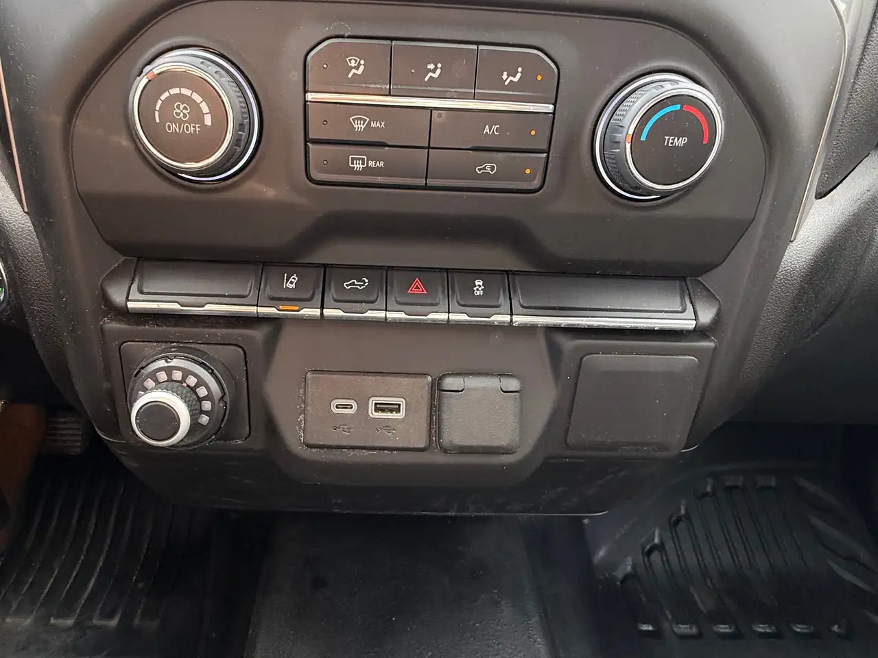 Chevrolet Silverado 2500 снимка Chevrolet Silverado 2500