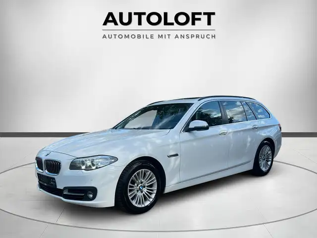 BMW 525 d Touring AHK/PANO/LEDER/R-Kamera/HEAD-UP