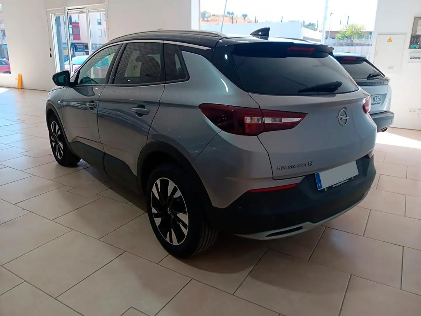 Opel Grandland X 1.5CDTi S&S Ultimate AT8 130 Gris - 2