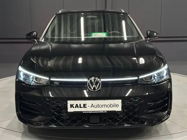 Volkswagen Passat view 8