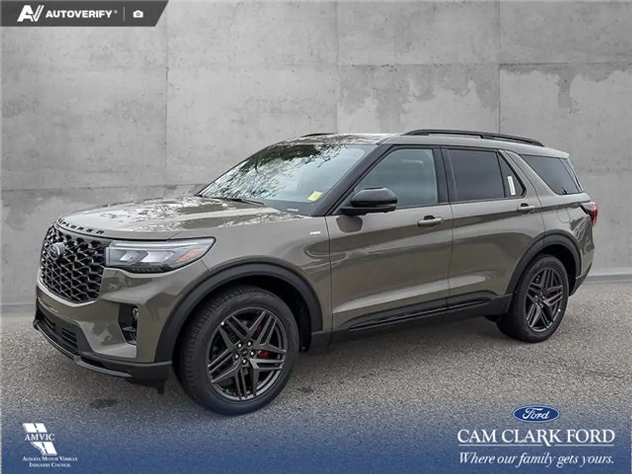 Ford Explorer photo Ford Explorer