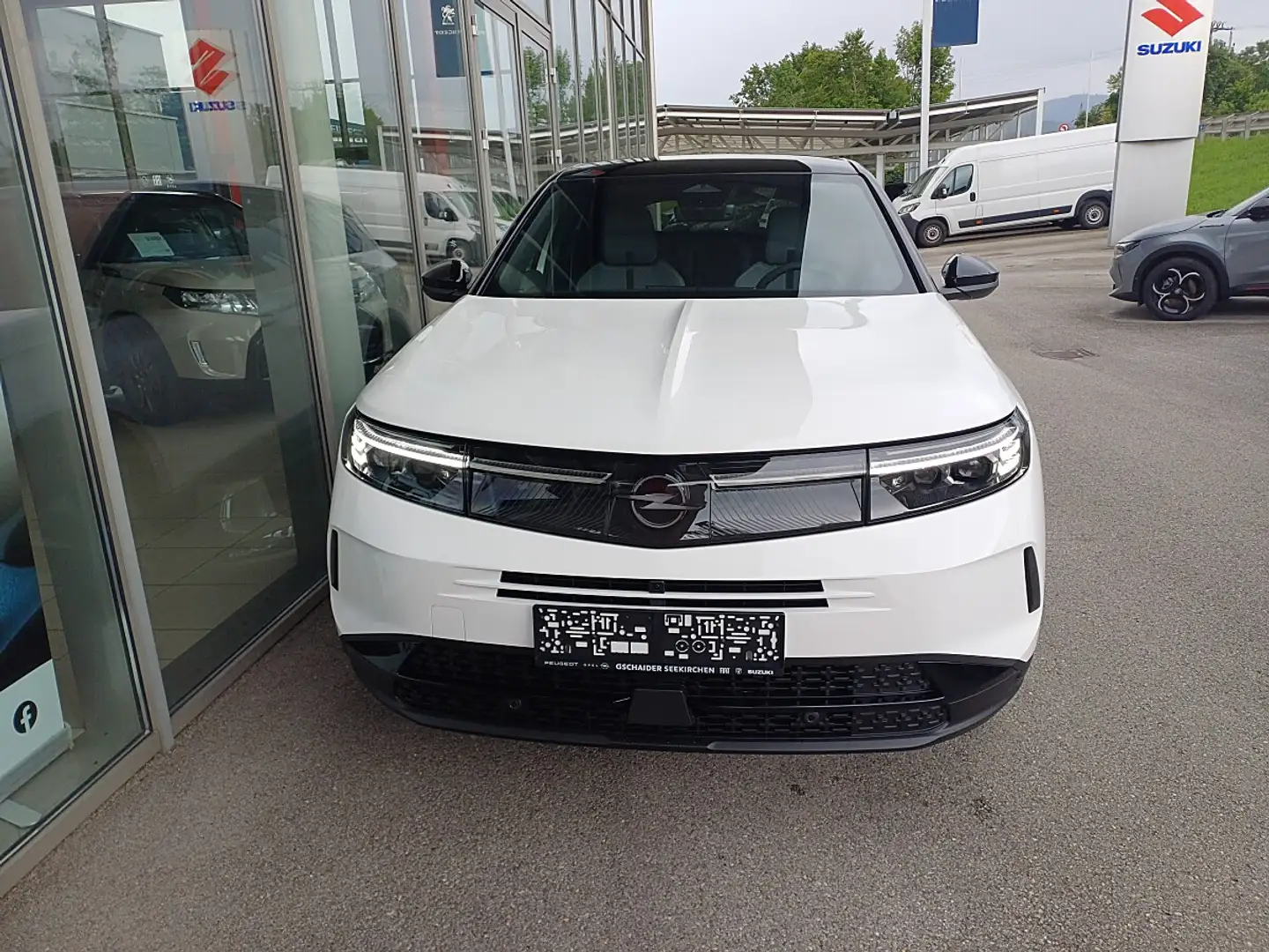 Opel Grandland 1.2 MHEV GS Aut. Weiß - 2