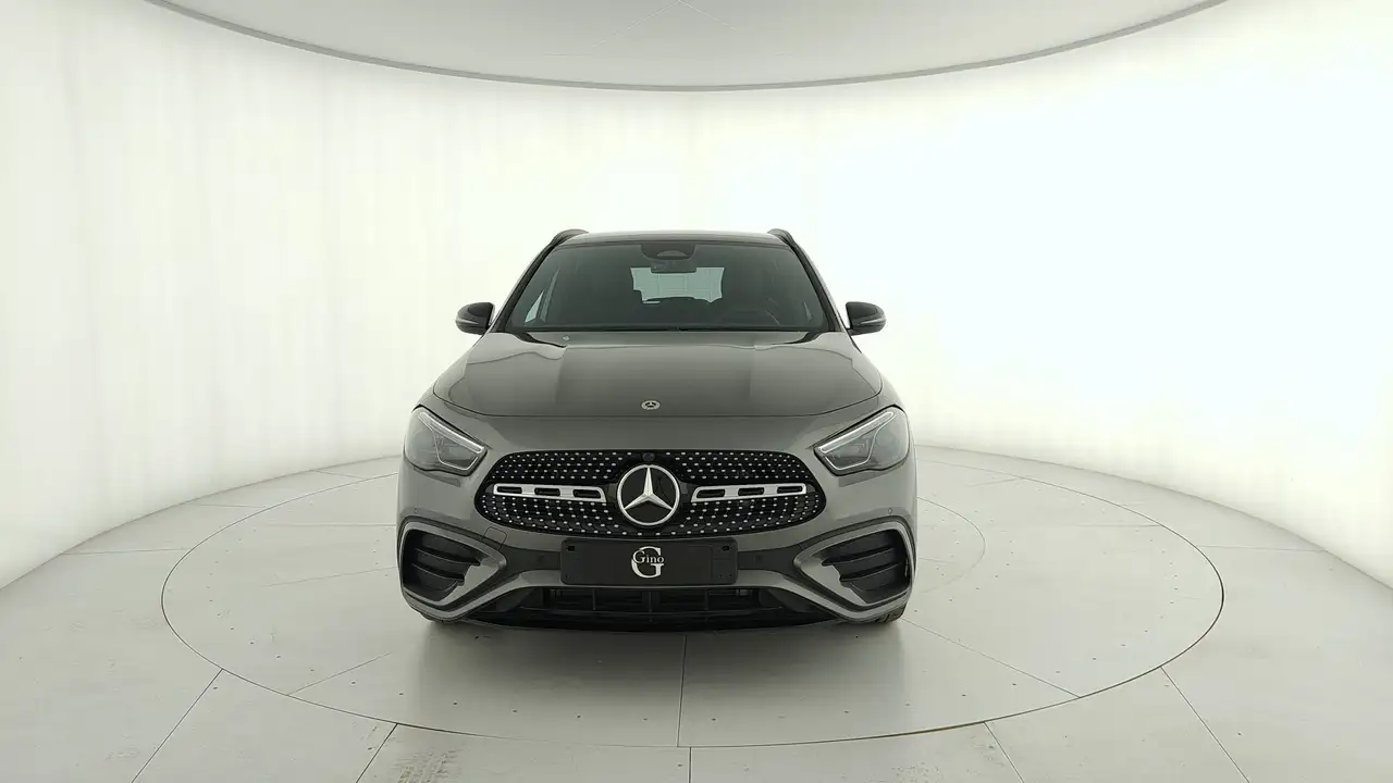 Mercedes-Benz GLA 2026
