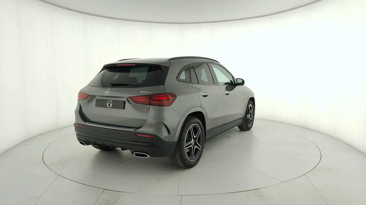 Mercedes-Benz GLA 2026